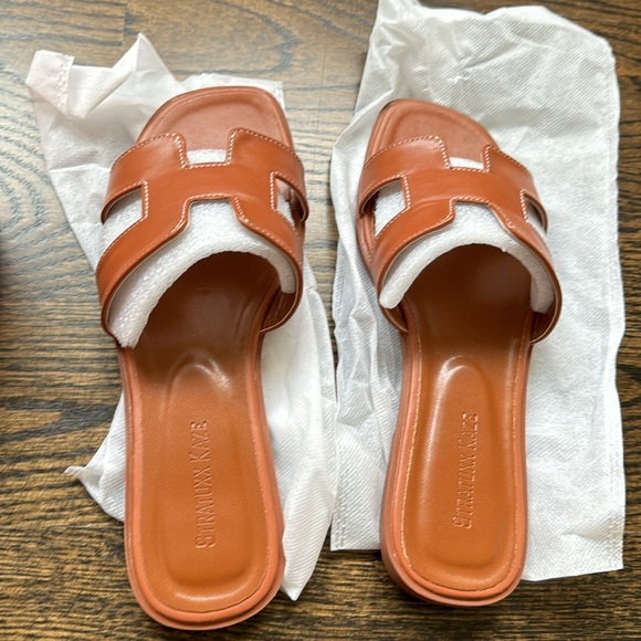 Brown Women’s Sandal - Picture 5 of 5